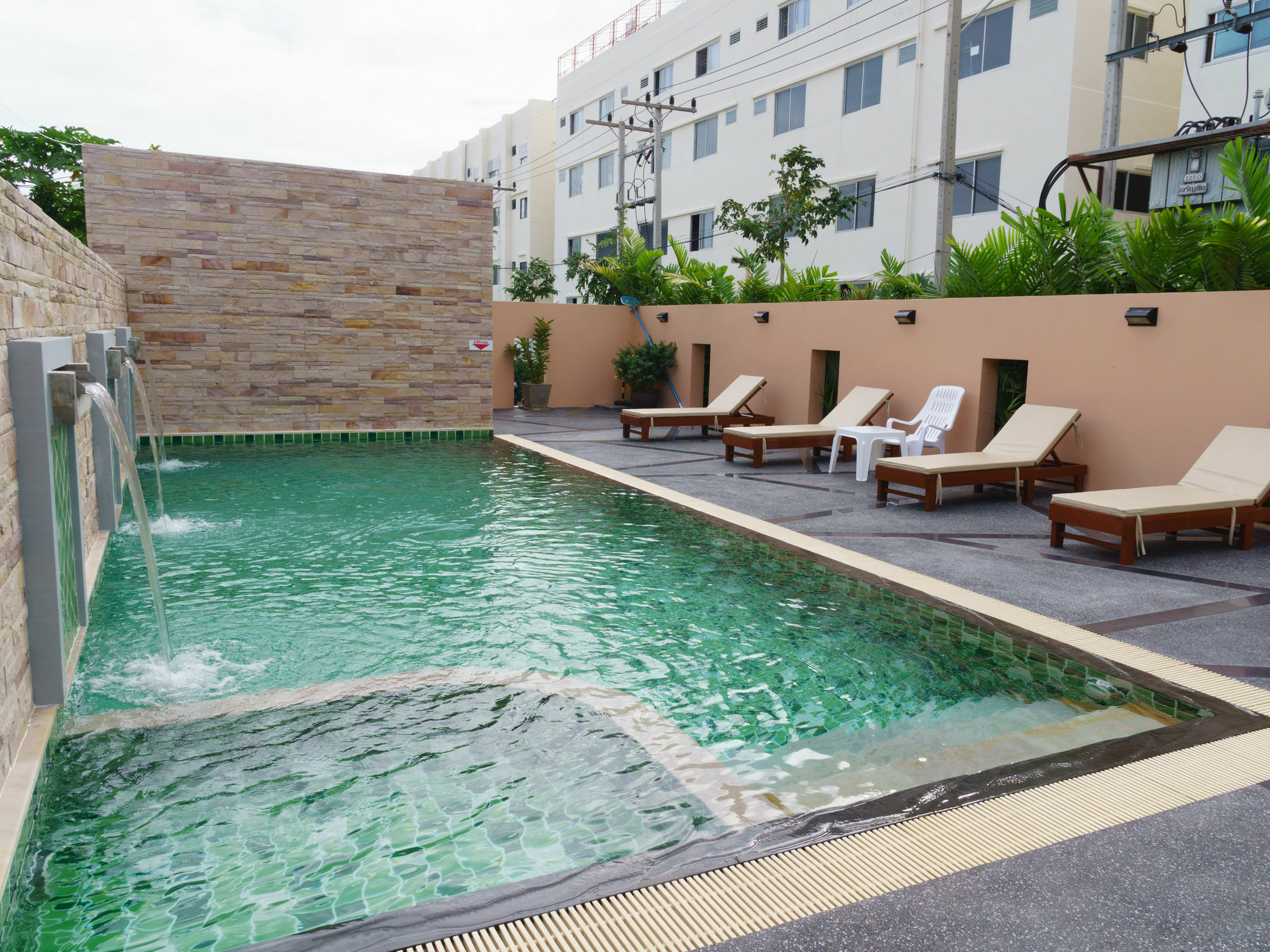 Visa Hotel Hua Hin - Sha Plus Bagian luar foto